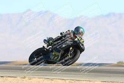 media/Jan-12-2025-CVMA (Sun) [[be1d2b16e3]]/Race 3-Amateur Supersport Middleweight/